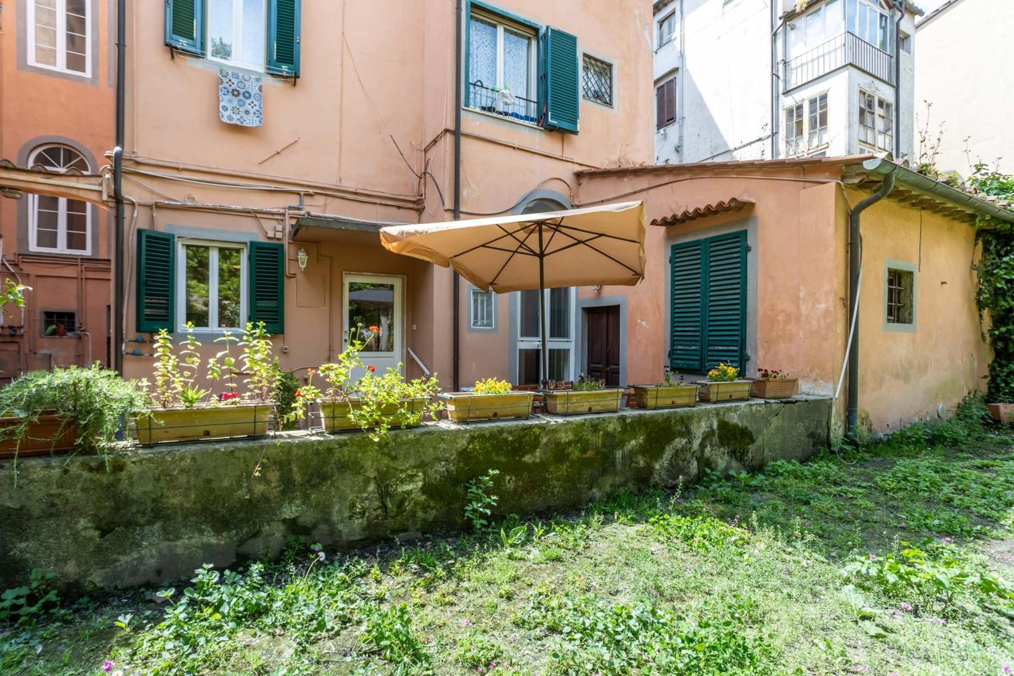Hostly-Garden House San Lorenzo-Few Steps To Tower Pisa Esterno foto